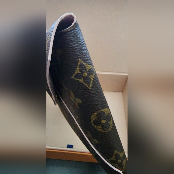 Louis Vuitton Kirigami Pochette Large with box,receipt, insert, and chain - Picture 6 of 10